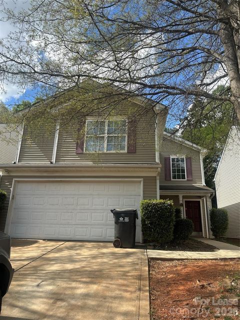 Photo of 7511 Lady Liberty Lane, Charlotte, NC 28217 (MLS # 4368307)