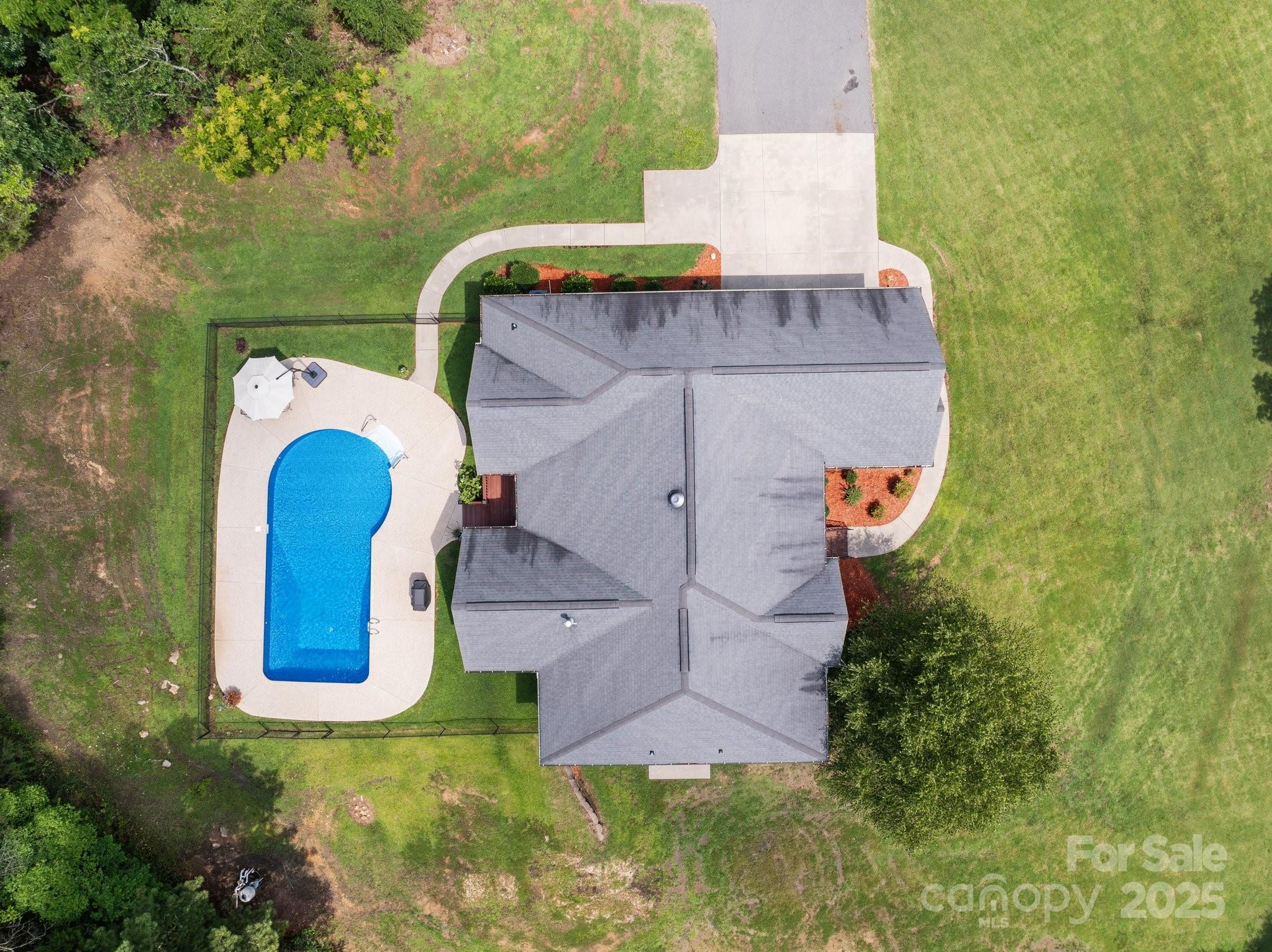 8913 Gentry Road