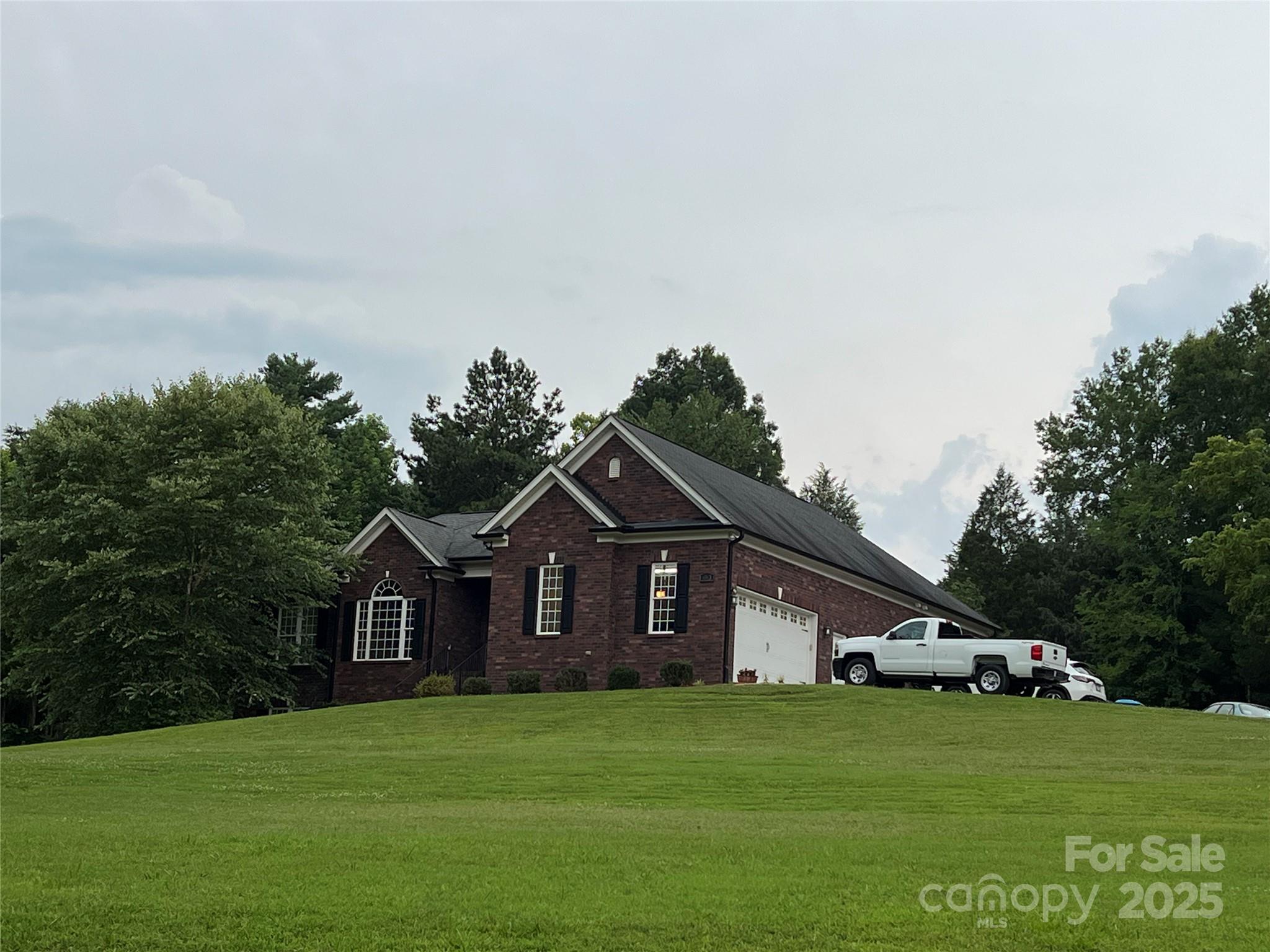 8913 Gentry Road