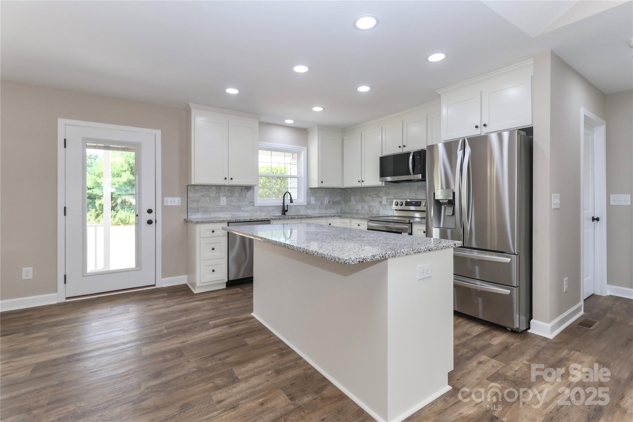 Lone Pine Meadows - Residential