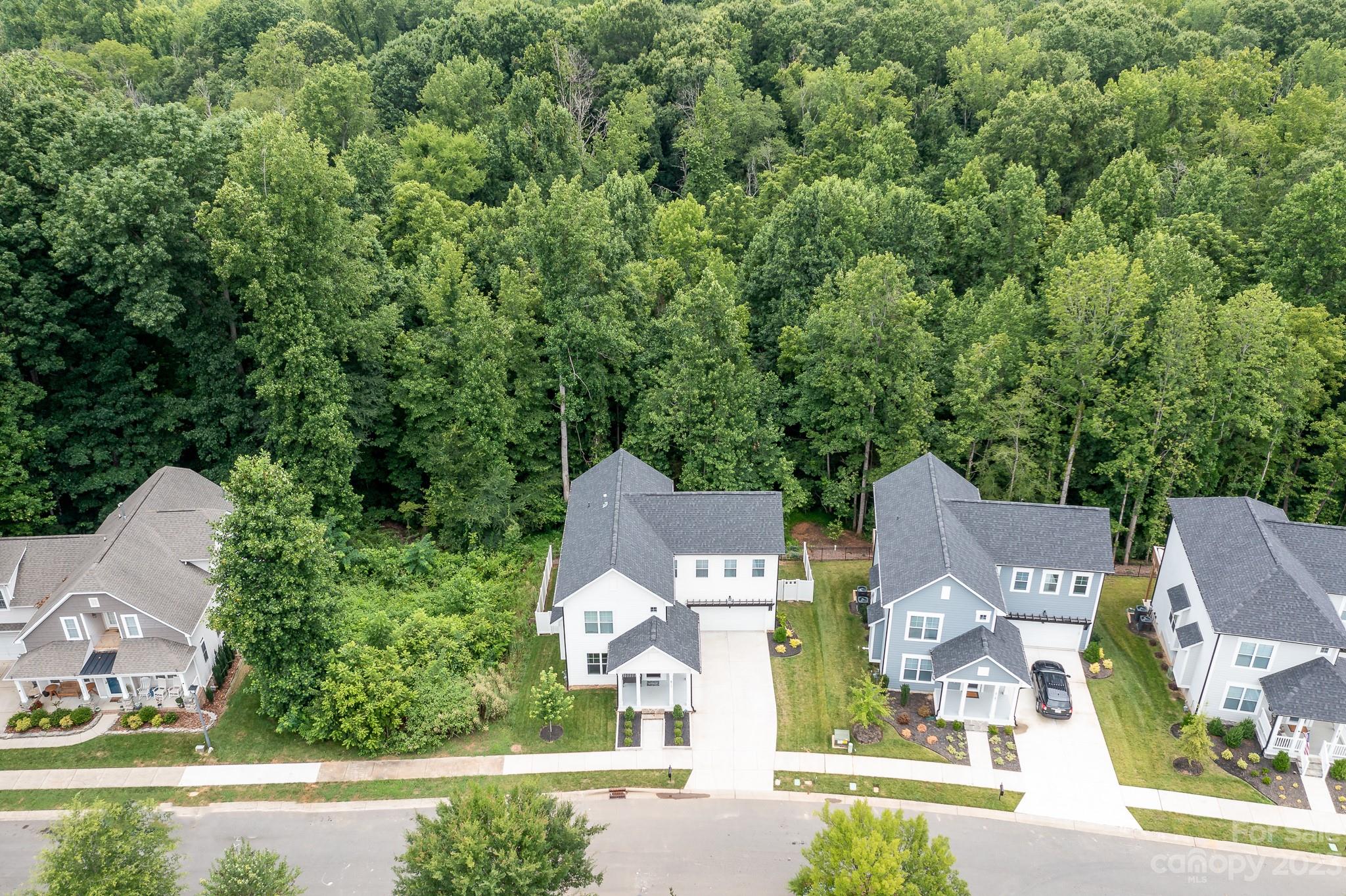 The Oaks At Mcilwaine - Residential