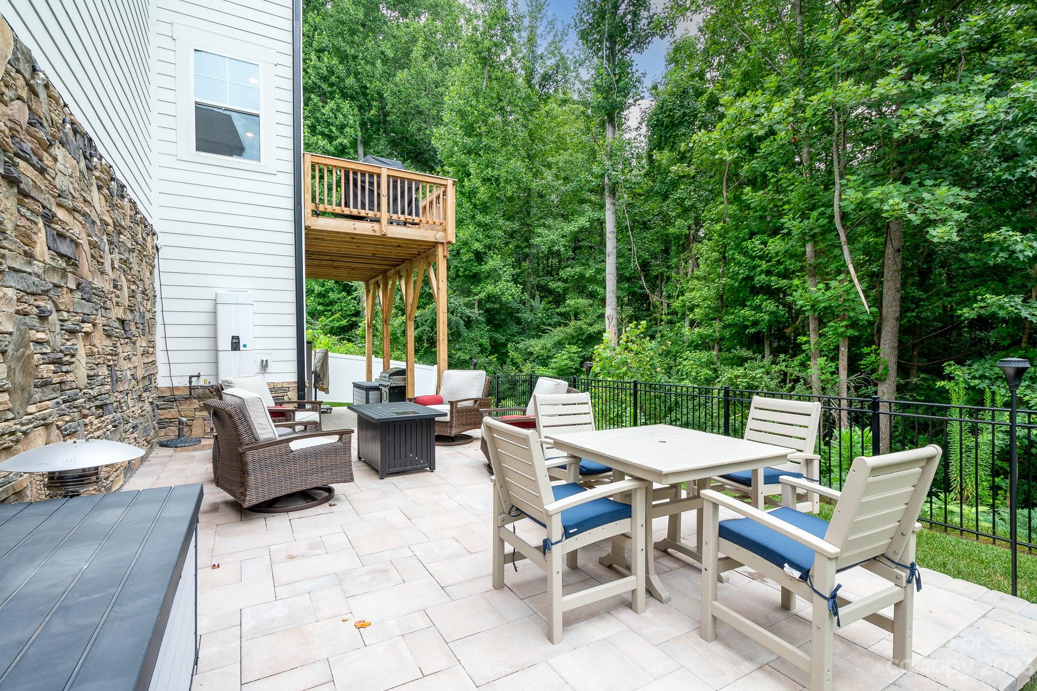 The Oaks At Mcilwaine - Residential