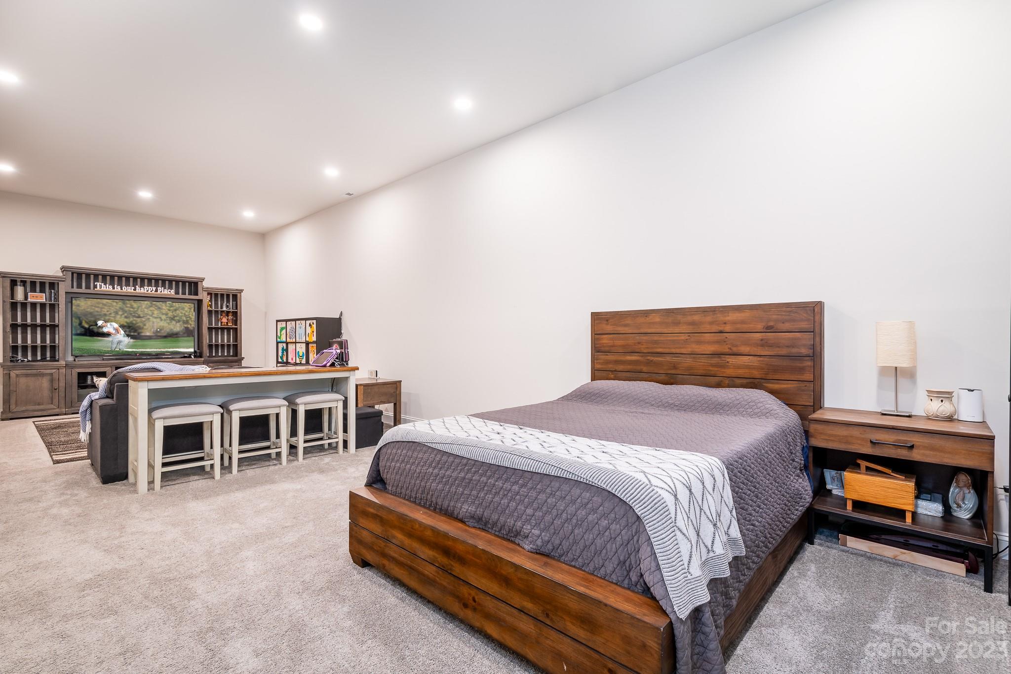 The Oaks At Mcilwaine - Residential