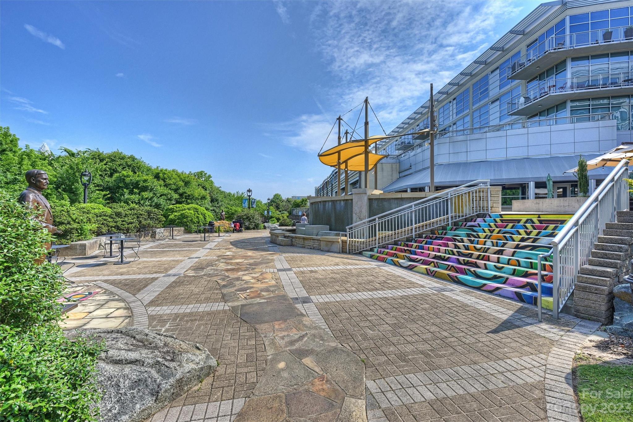 Metropolitan - Residential