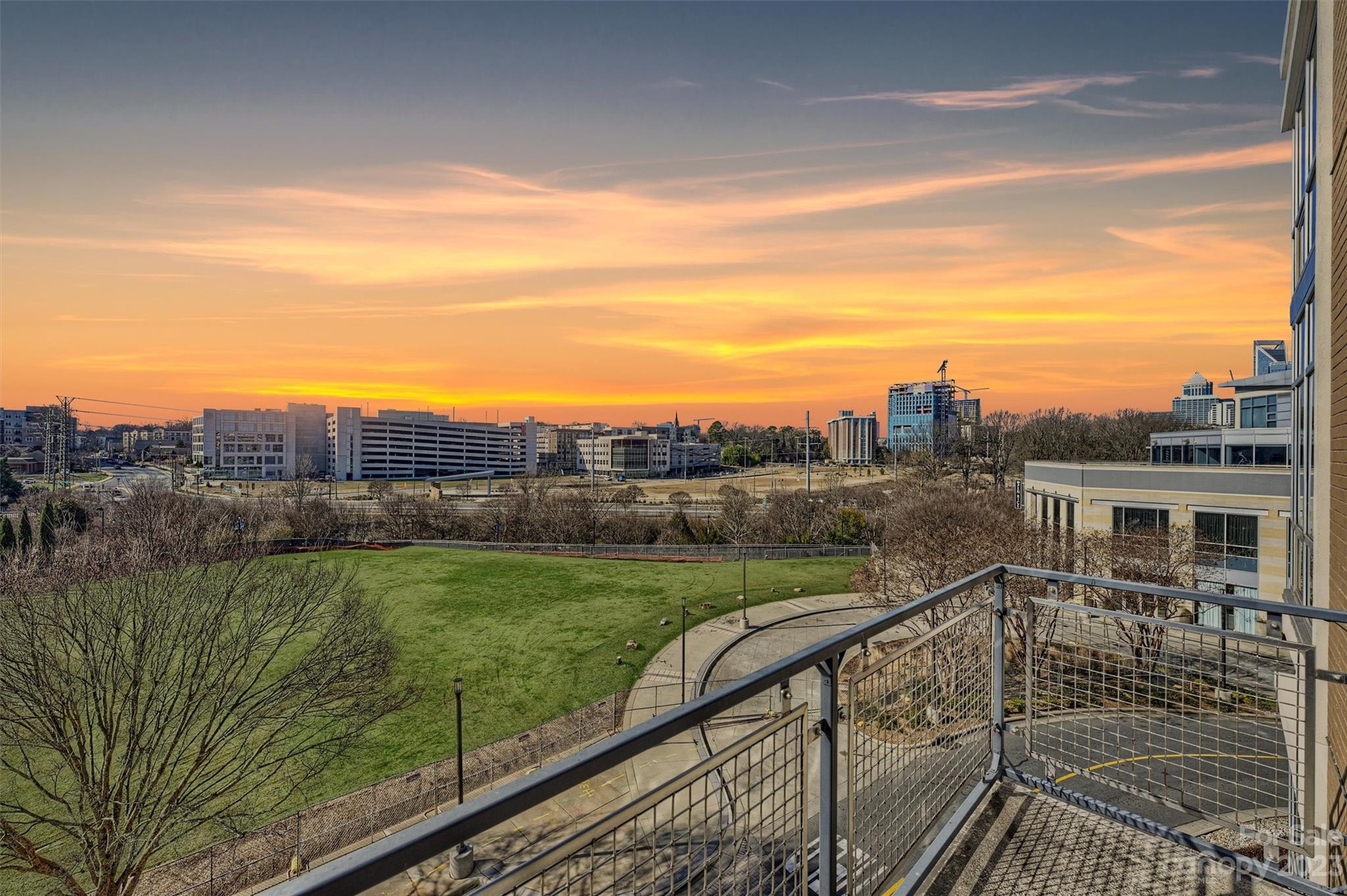 Metropolitan - Residential