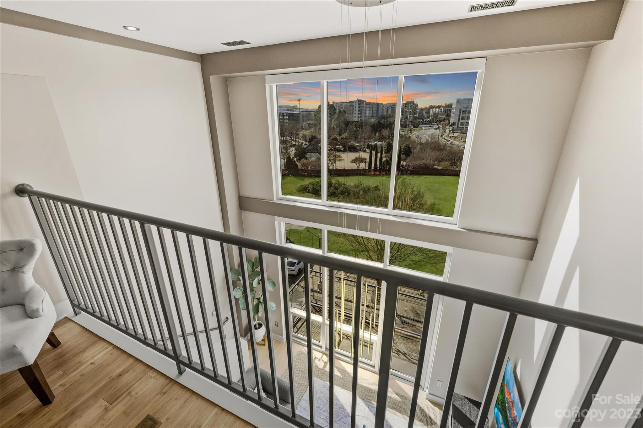 Metropolitan - Residential