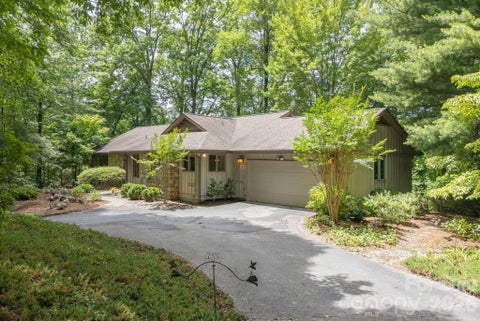 Photo of 117 Tarnhill Drive, Flat Rock, NC 28731 (MLS # 4395598)