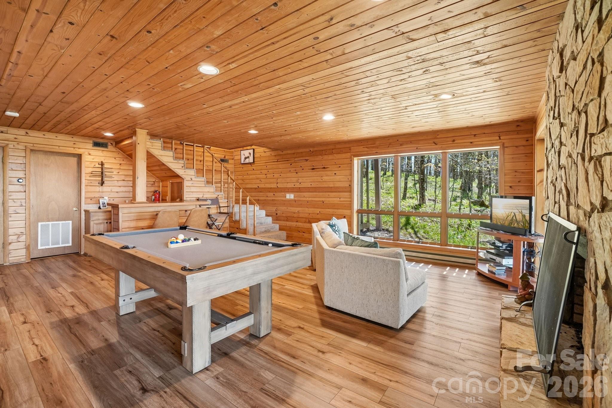 Wolf Laurel - Residential