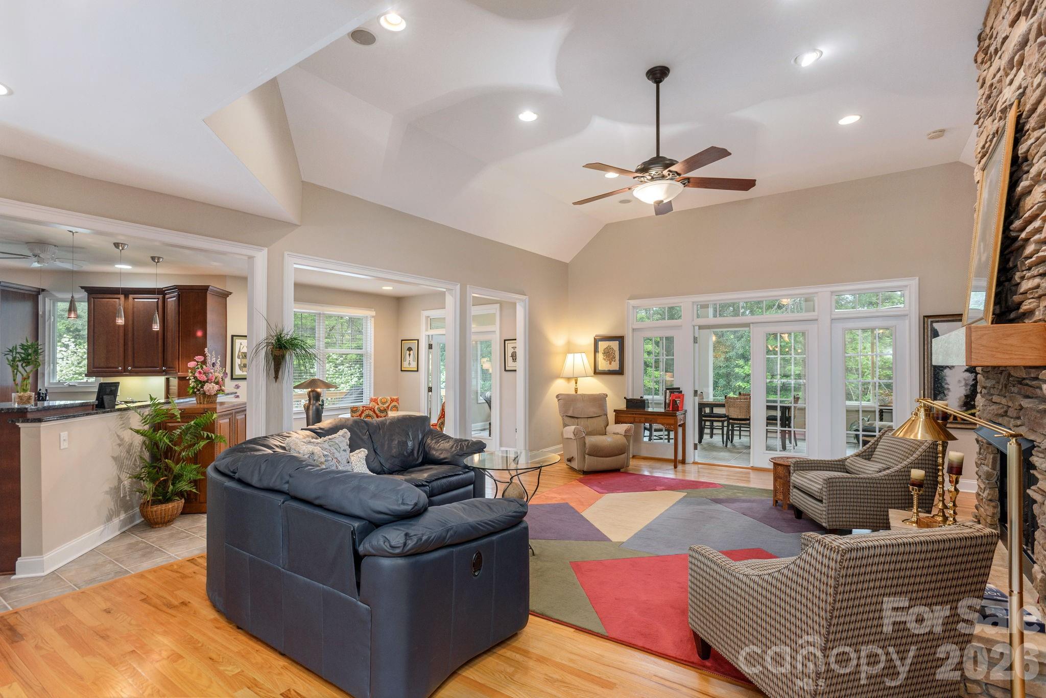 Thornhill - Residential