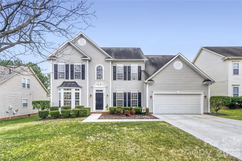 Photo of 4123 Meadowview Hills Drive, Charlotte, NC 28269 (MLS # 4338108)