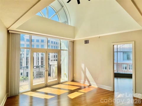 Photo of 4625 Piedmont Row Drive #706 E, Charlotte, NC 28210 (MLS # 4434612)