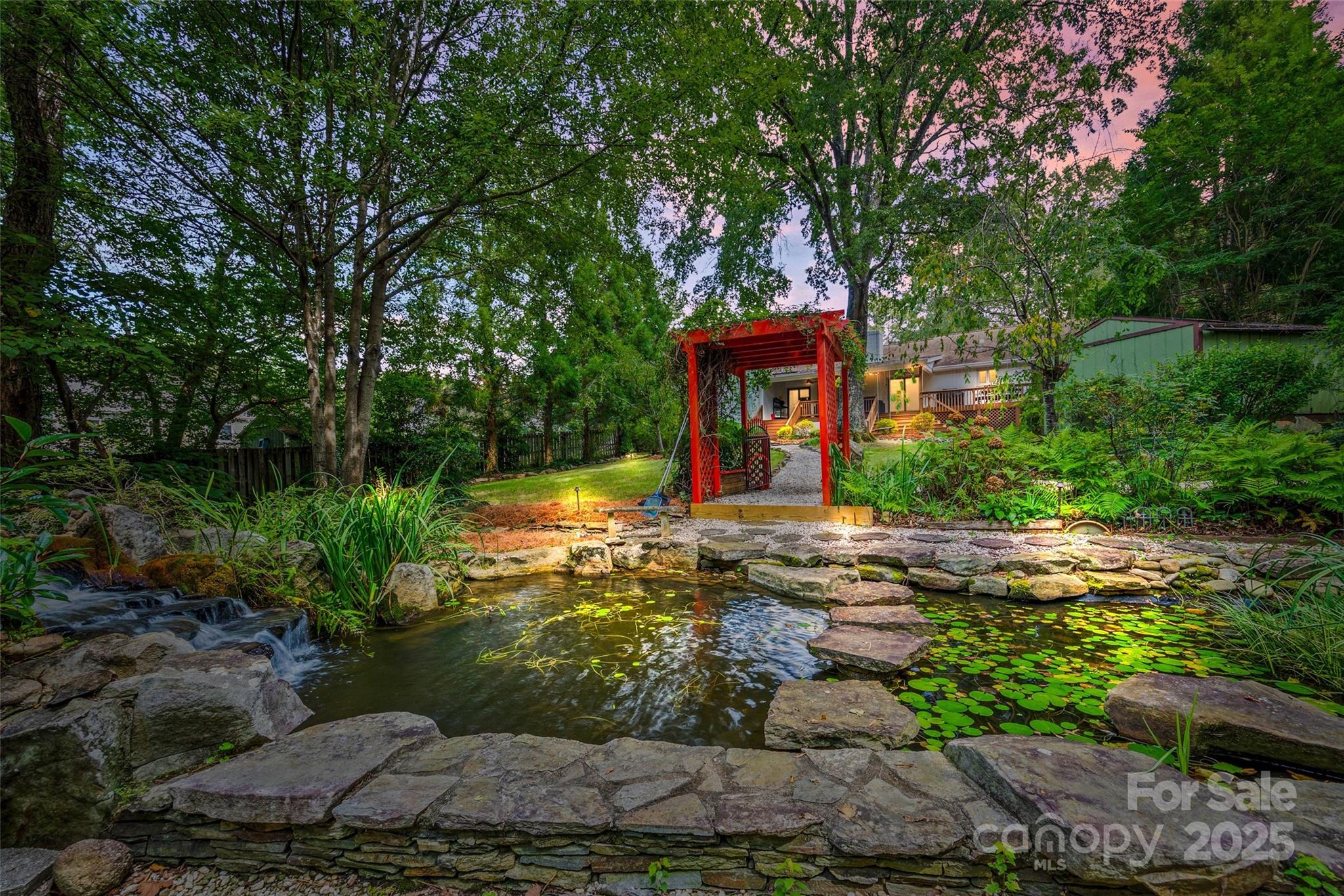 2116 Lynbridge Drive