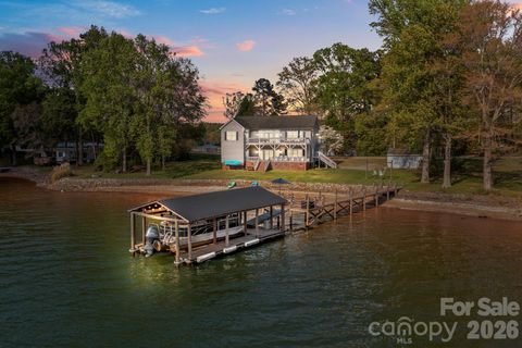 Photo of 8927 Holdsclaw Road, Terrell, NC 28682 (MLS # 4364723)