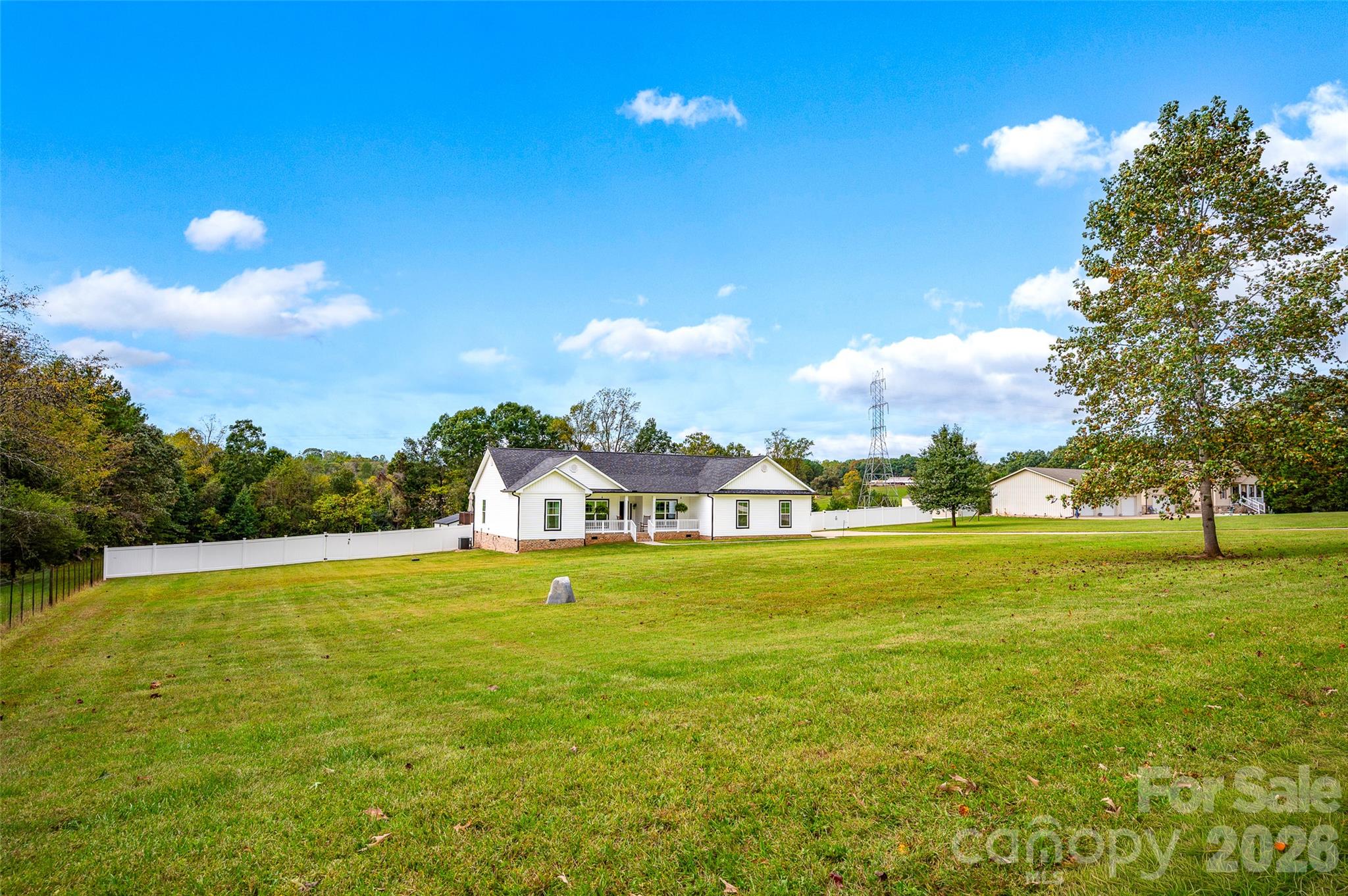 196 Treebark Road 10