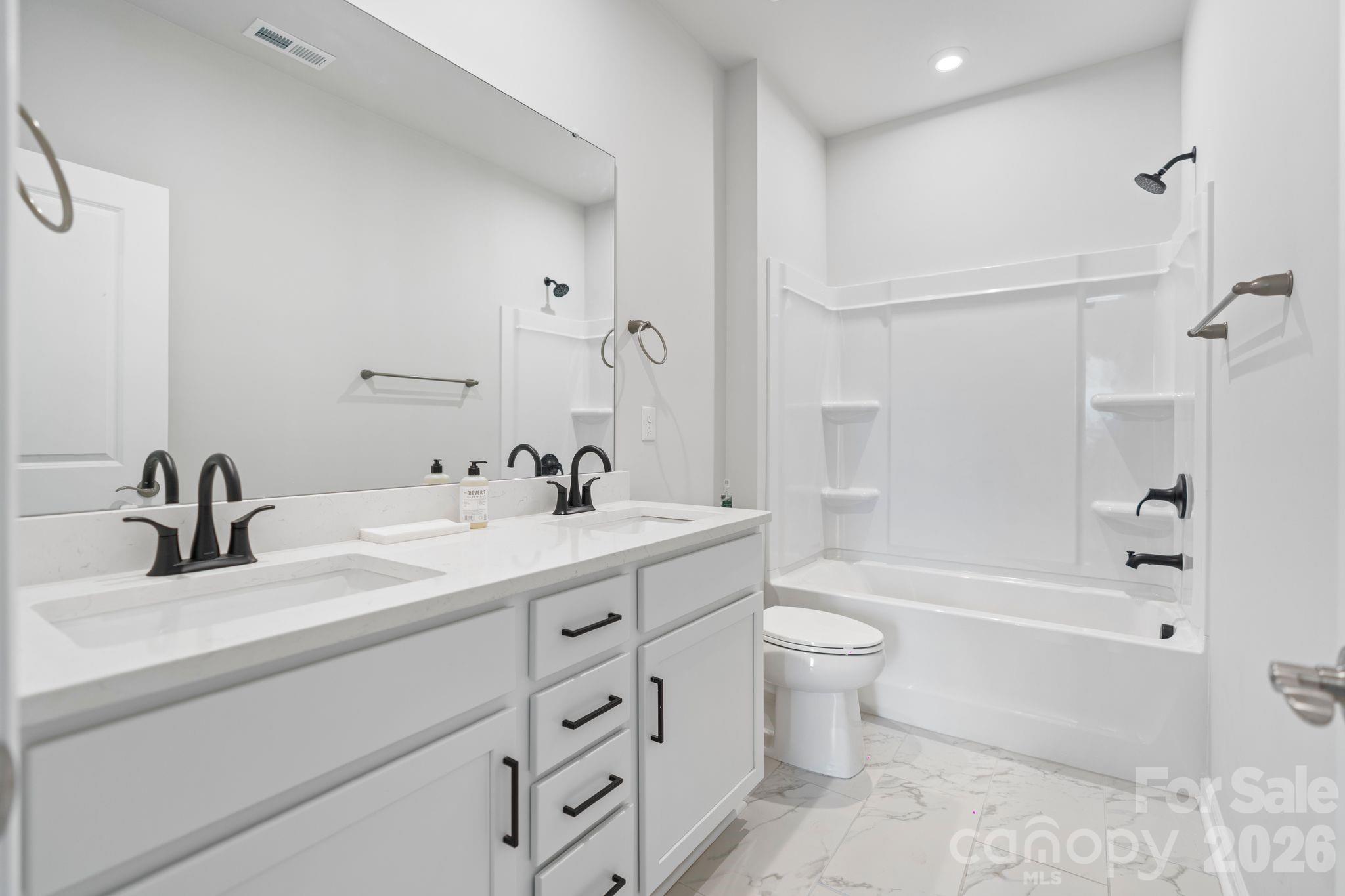 The Retreat at Laurelbrook - Residential