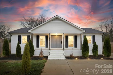 157 Downey Lake Road Dallas NC 28034