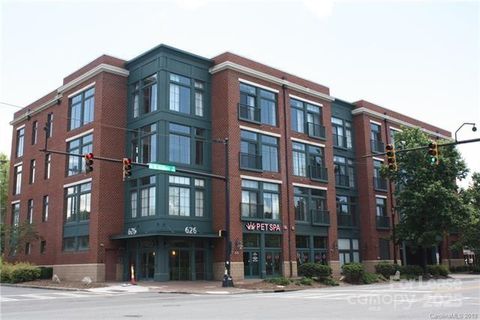 Photo of 626 N Graham Street #113, Charlotte, NC 28202 (MLS # 4312656)