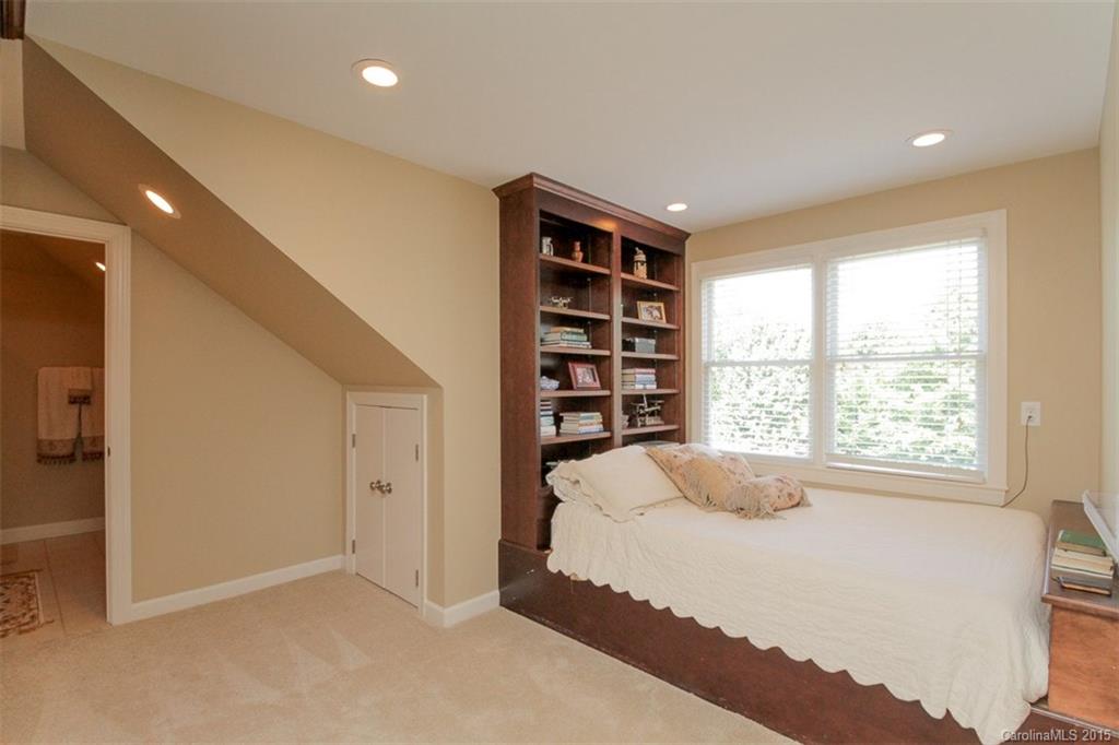 The Hamptons - Residential