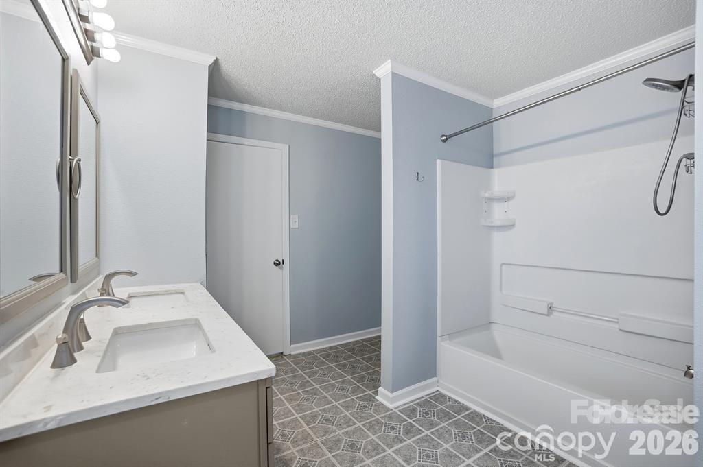 Clover Meadows - Residential Lease