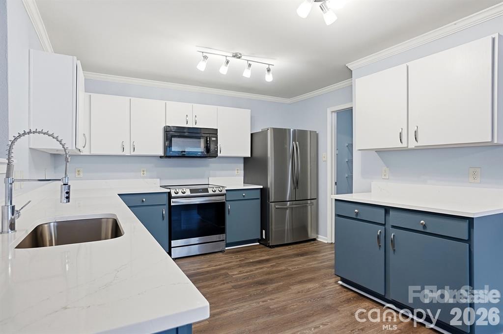 Clover Meadows - Residential Lease