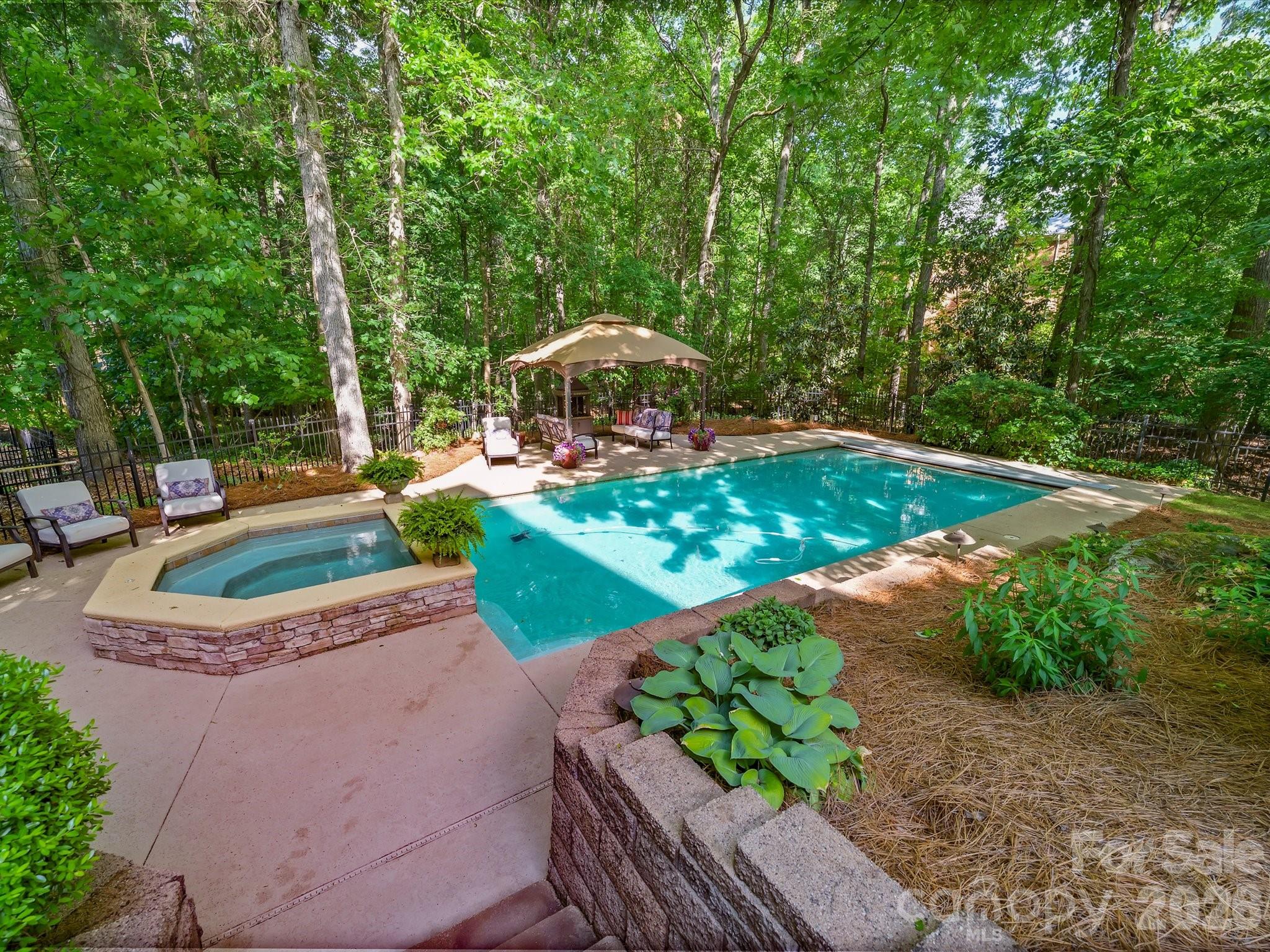 Piper Glen - Residential