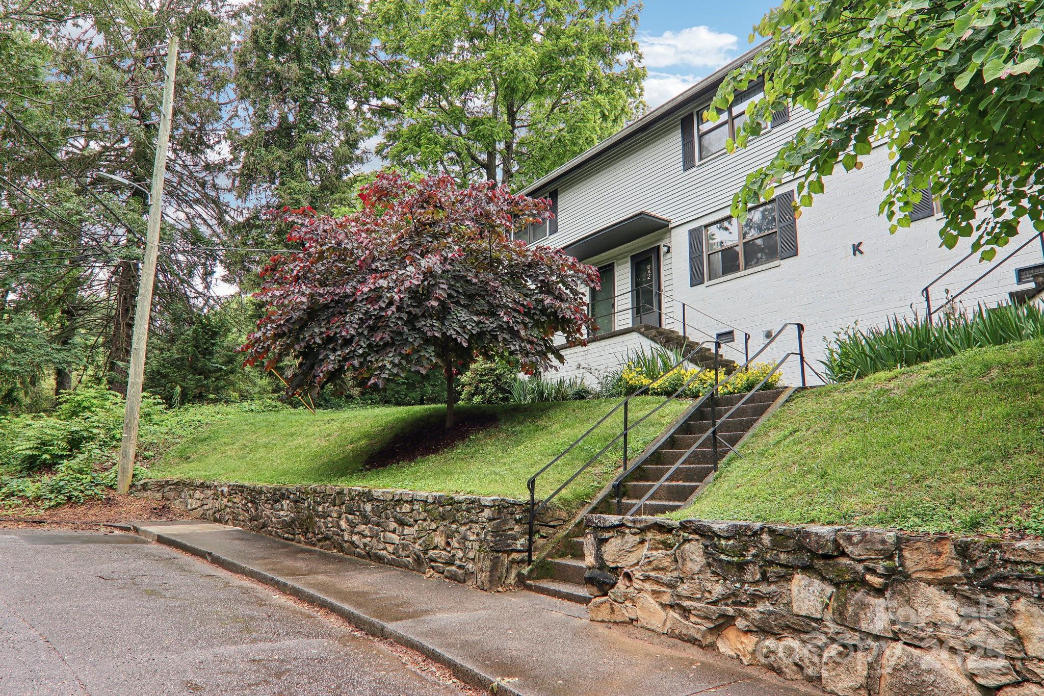 615 Biltmore Avenue K2