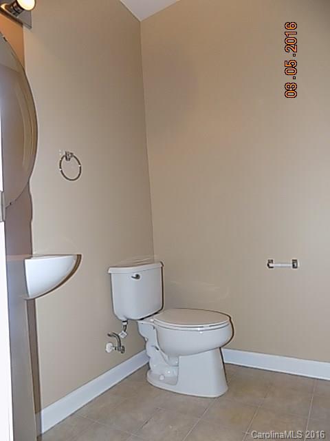 Oakbrooke - Residential Lease