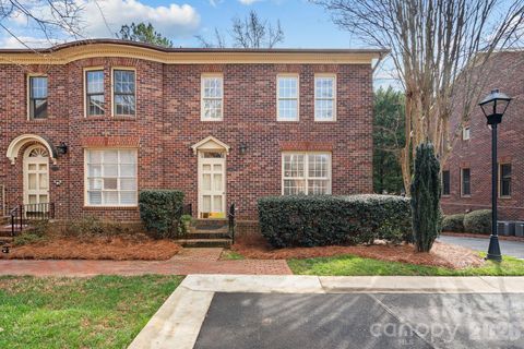4517 Columbine Court Charlotte NC 28226