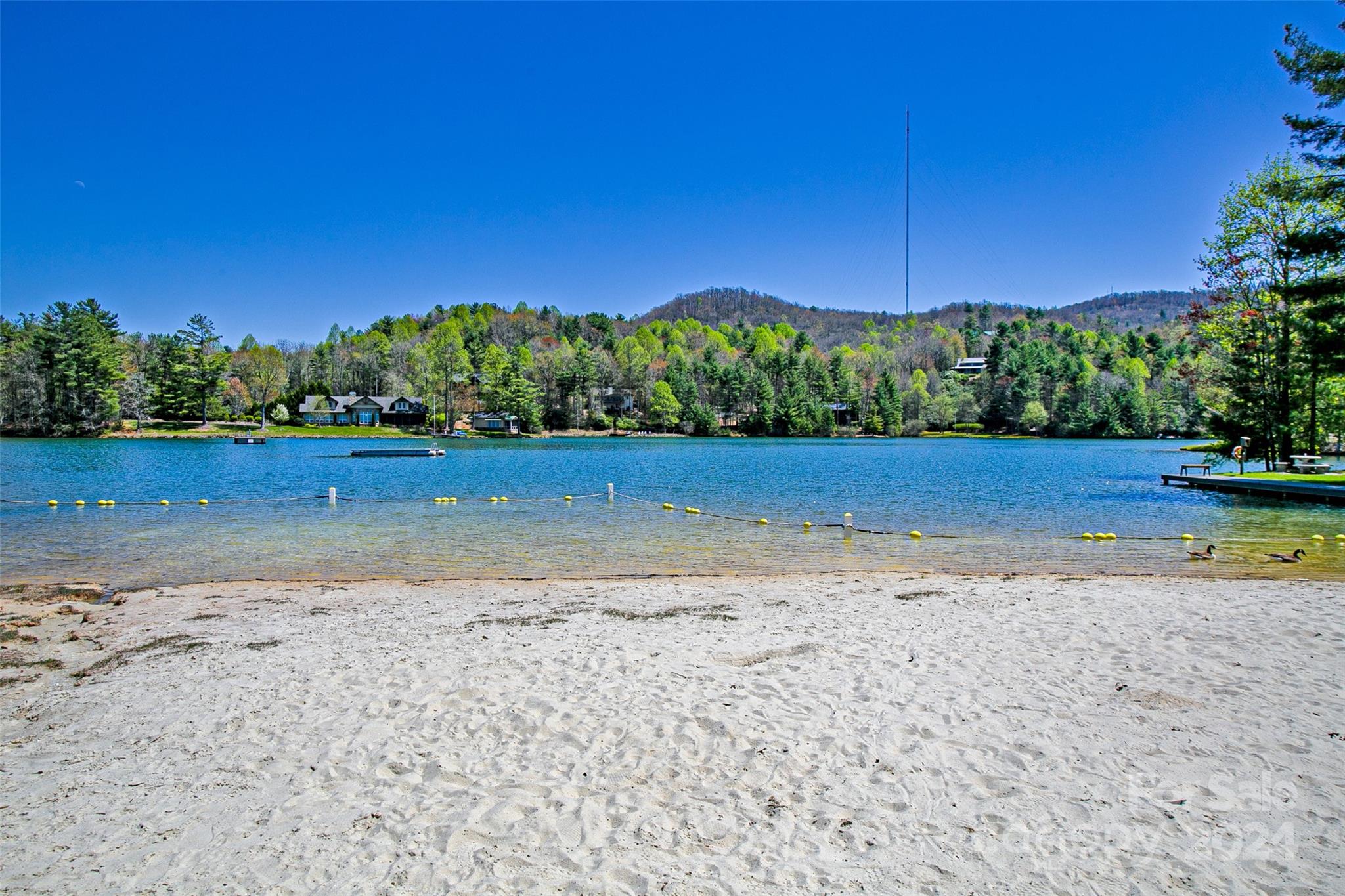 Straus Park - Land