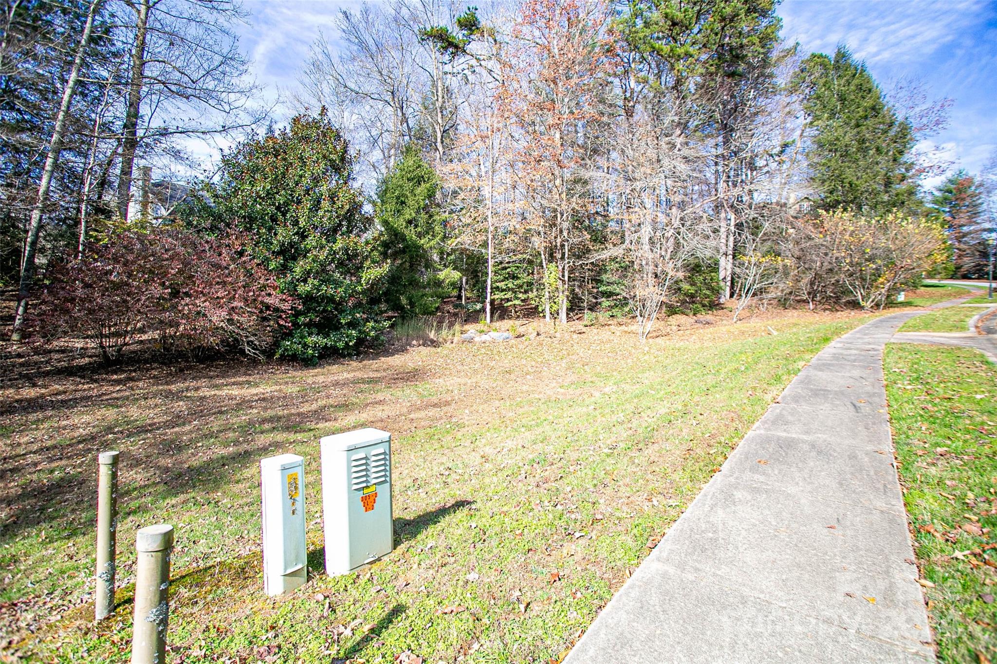 Straus Park - Land