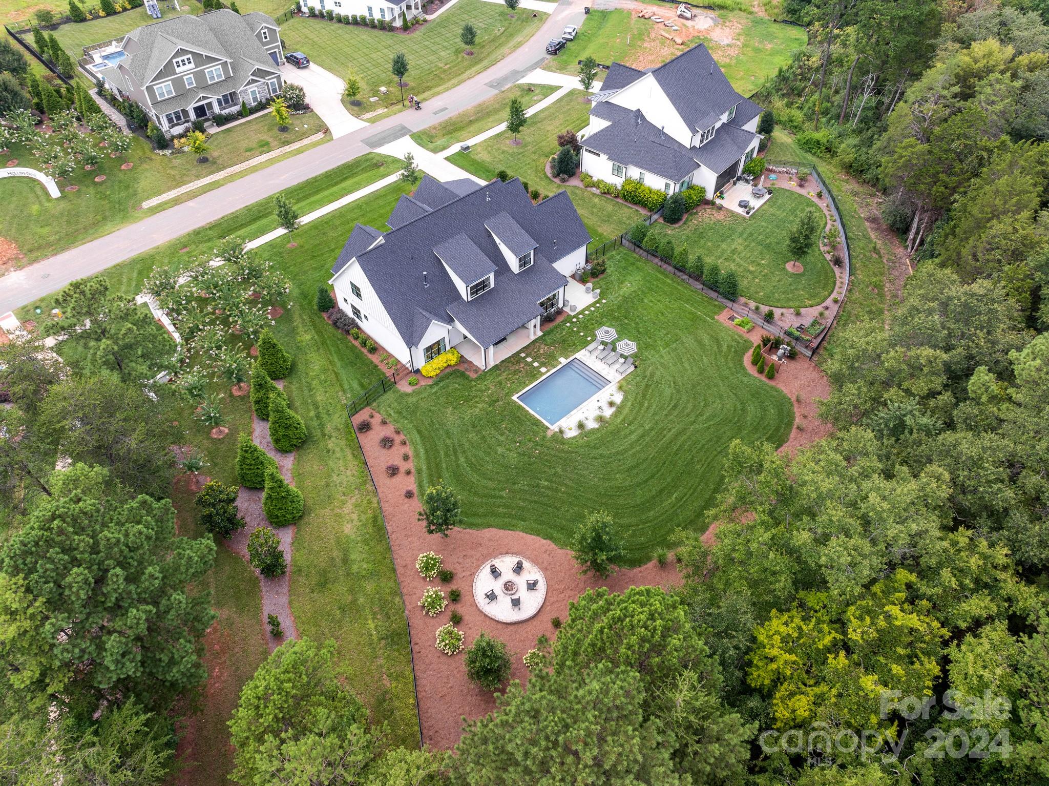 Hollins Grove - Residential