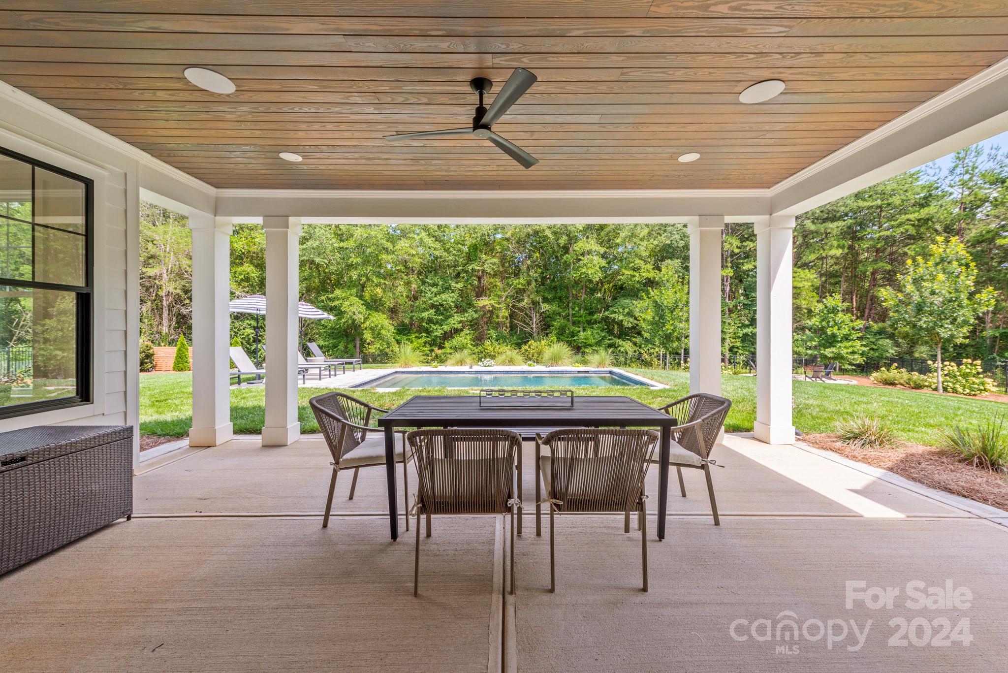 Hollins Grove - Residential