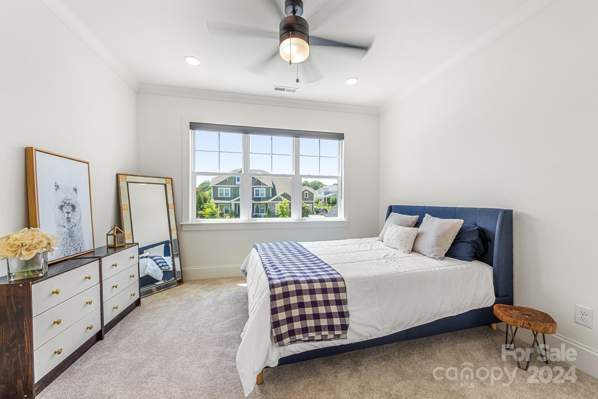 Hollins Grove - Residential