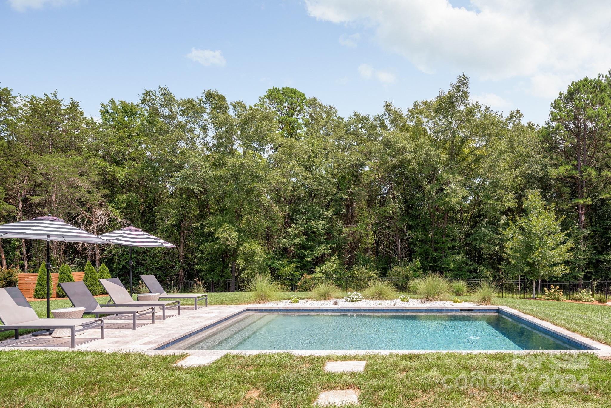 Hollins Grove - Residential