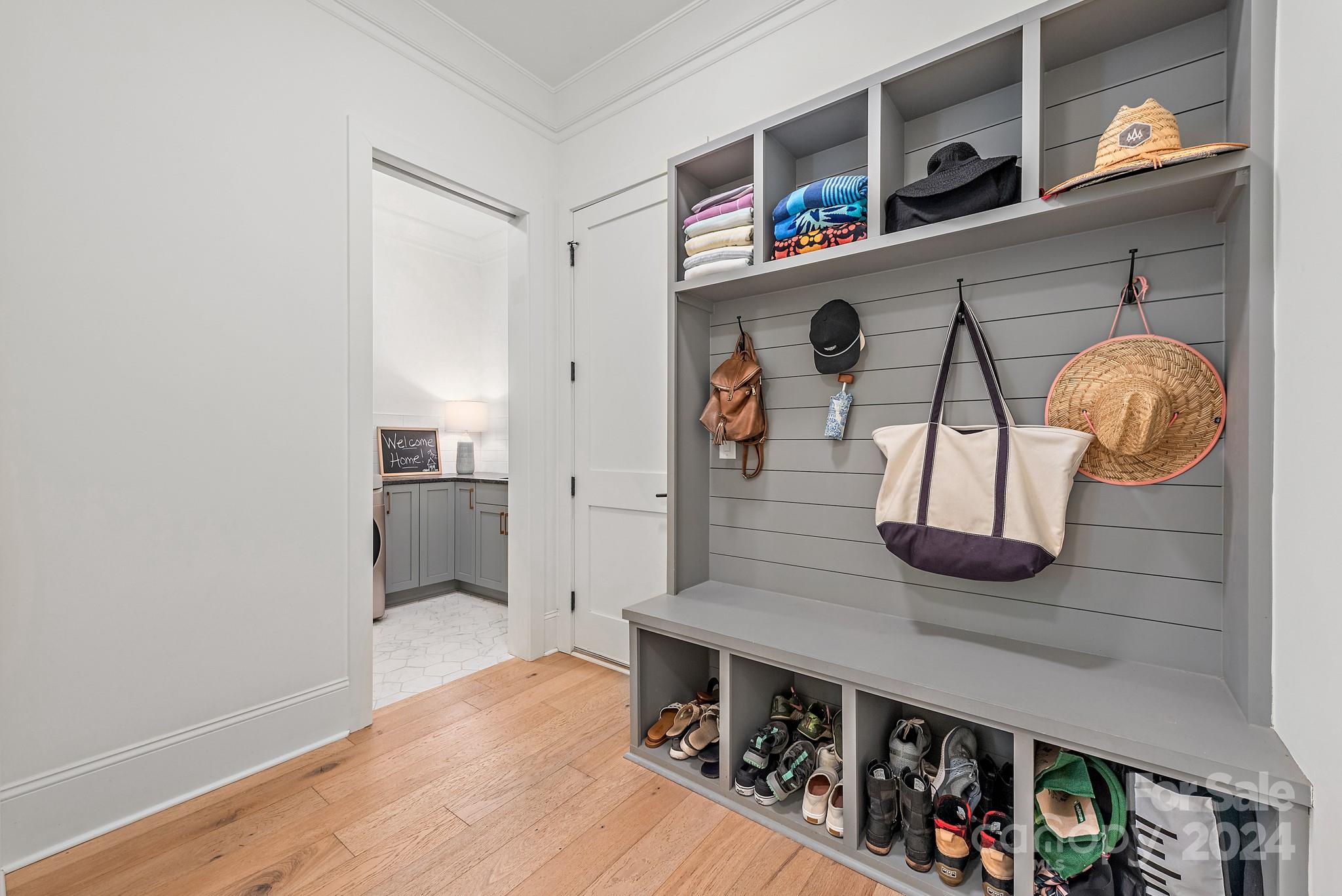 Hollins Grove - Residential