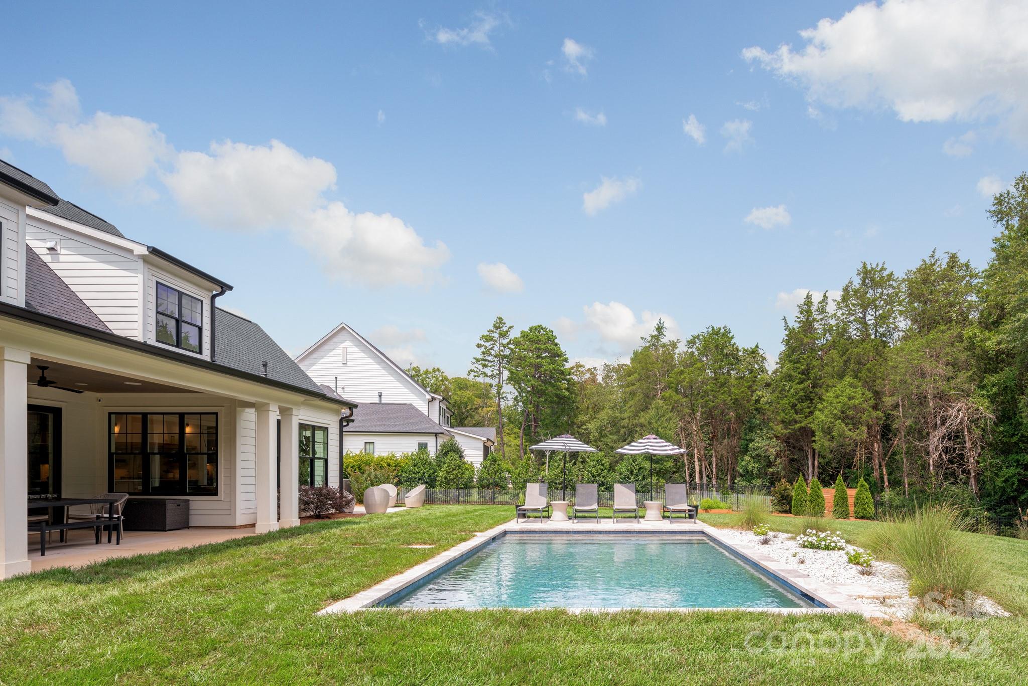 Hollins Grove - Residential