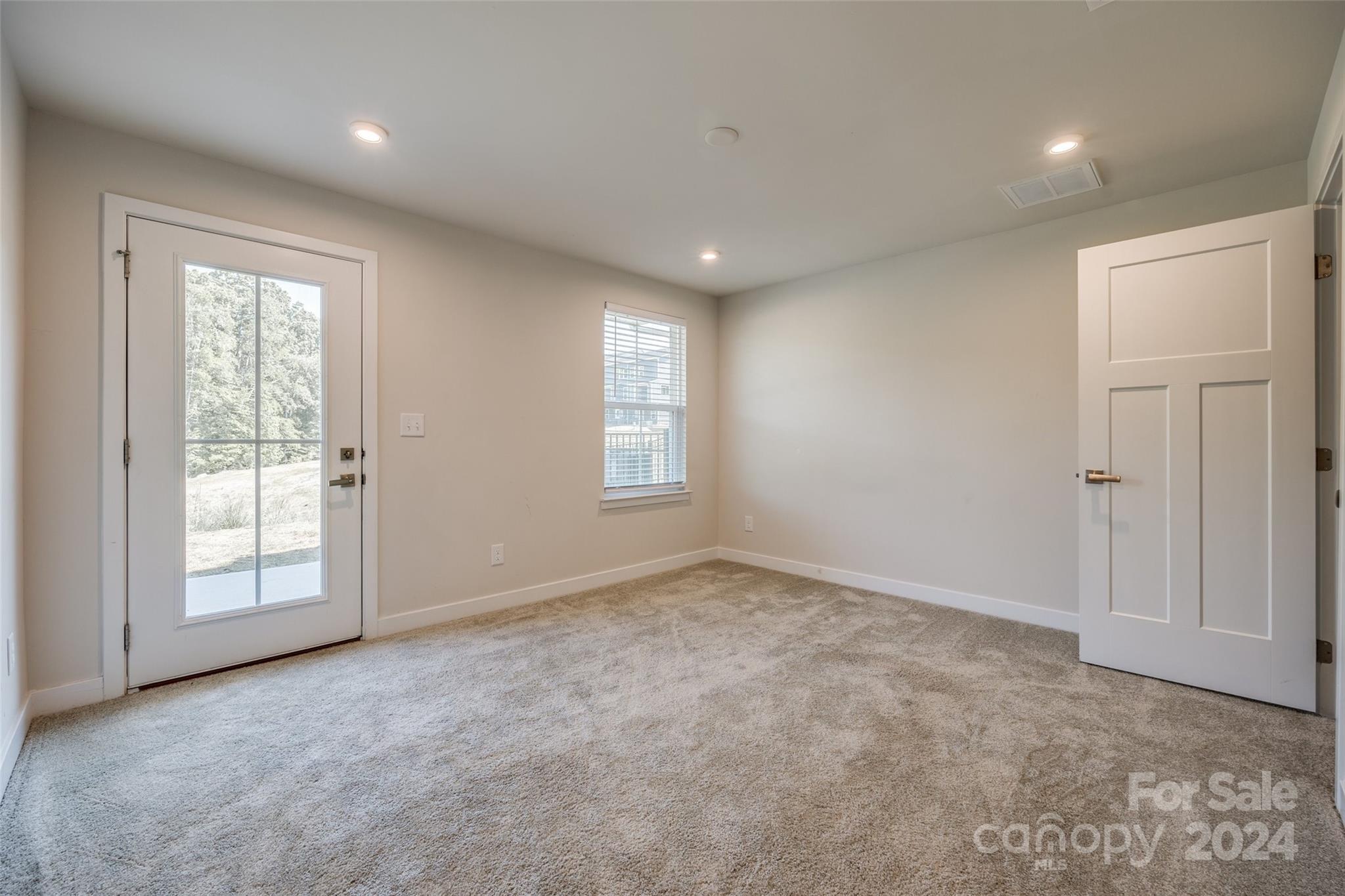 Trinity Townes - Residential