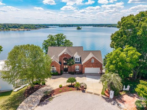 Photo of 7110 Anchorage Lane, Fort Mill, SC 29708 (MLS # 4380640)