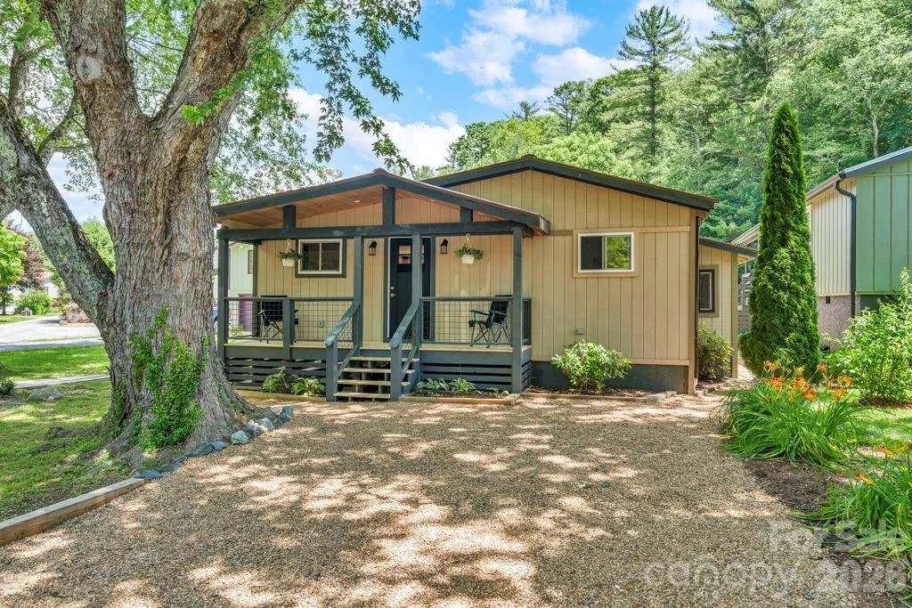 209 Meadow Loop, Newland, NC, 28657