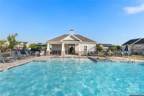 A home in Terrell