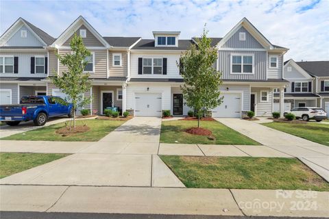 A home in Terrell