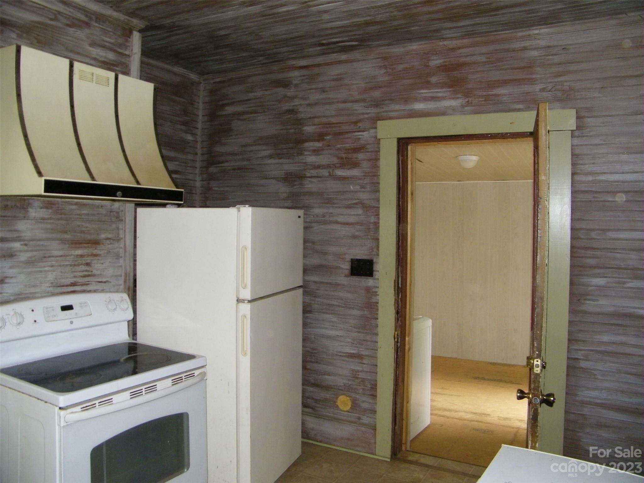 Twelve Oaks - Residential