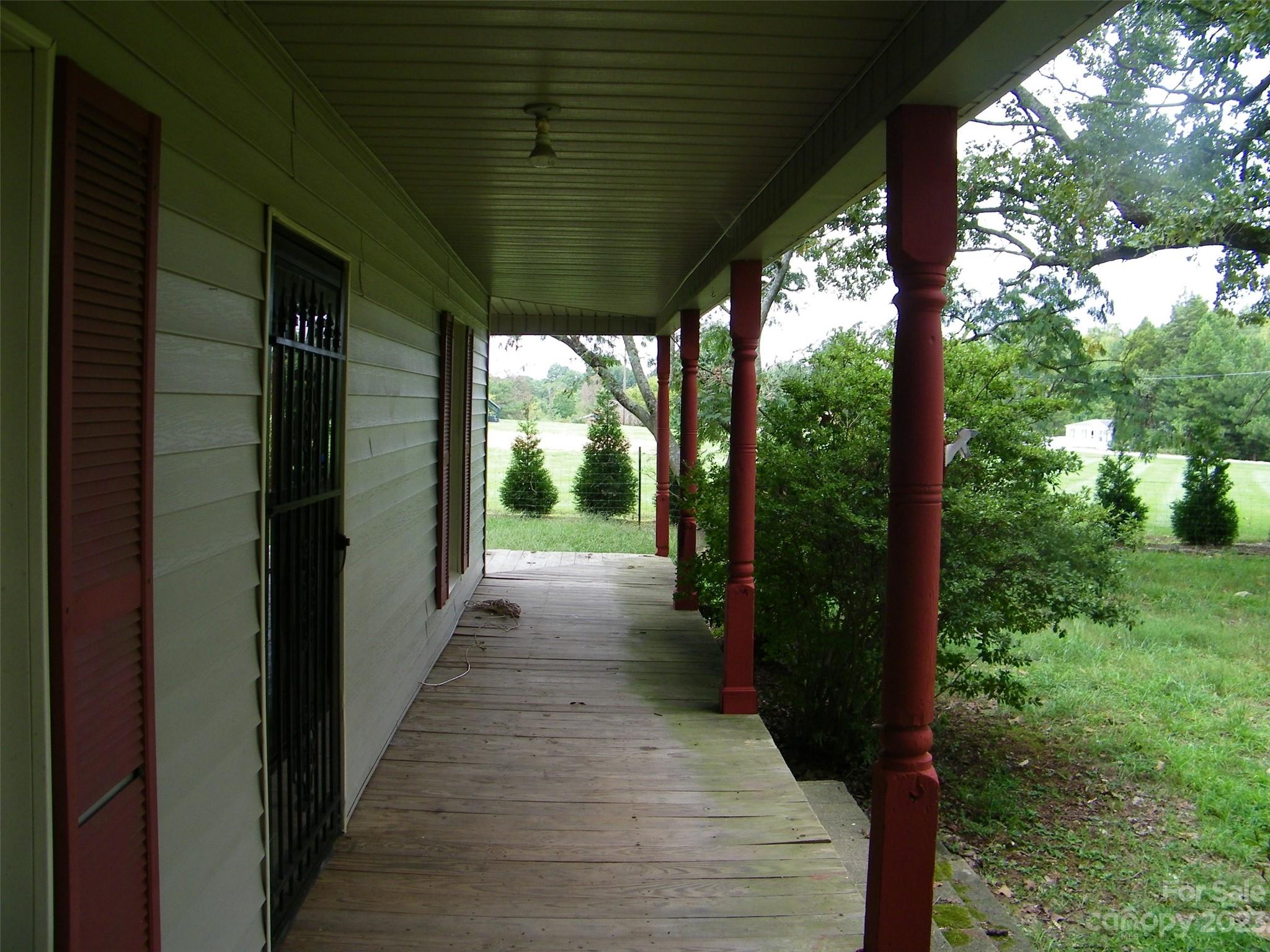 Twelve Oaks - Residential