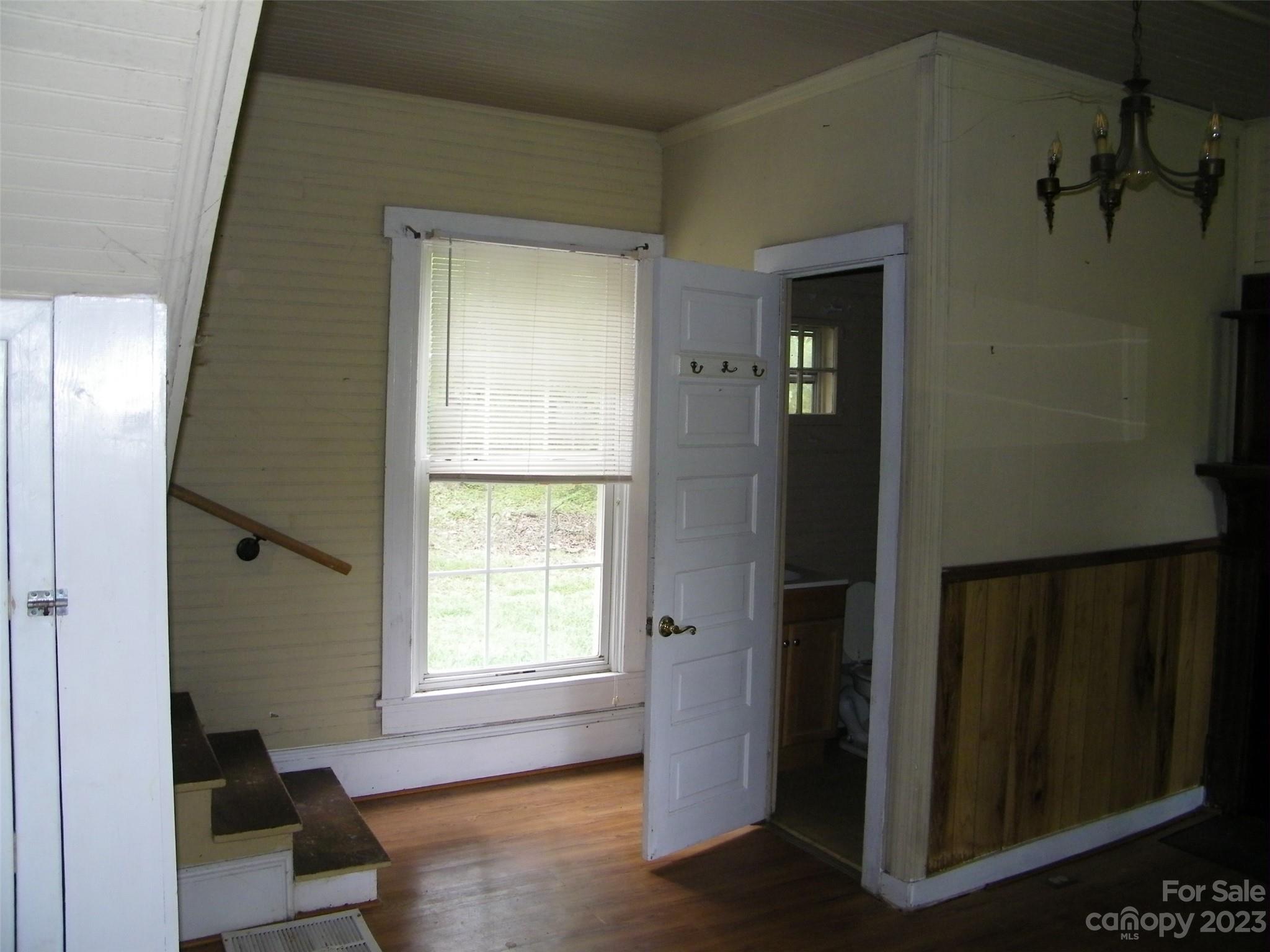 Twelve Oaks - Residential