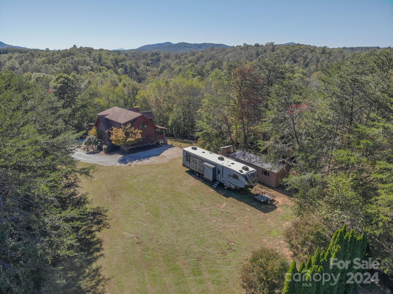 460 Cascades Parkway