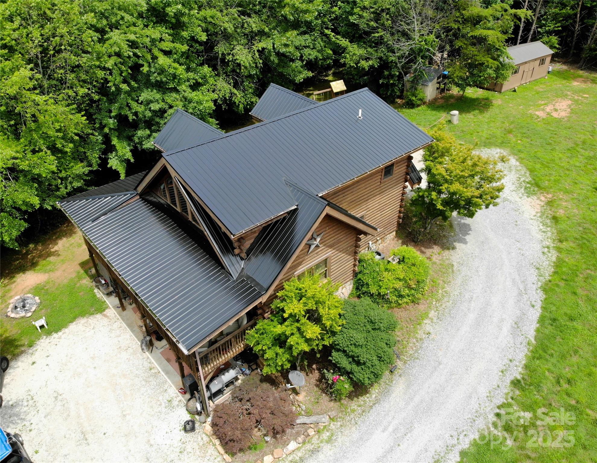 460 Cascades Parkway