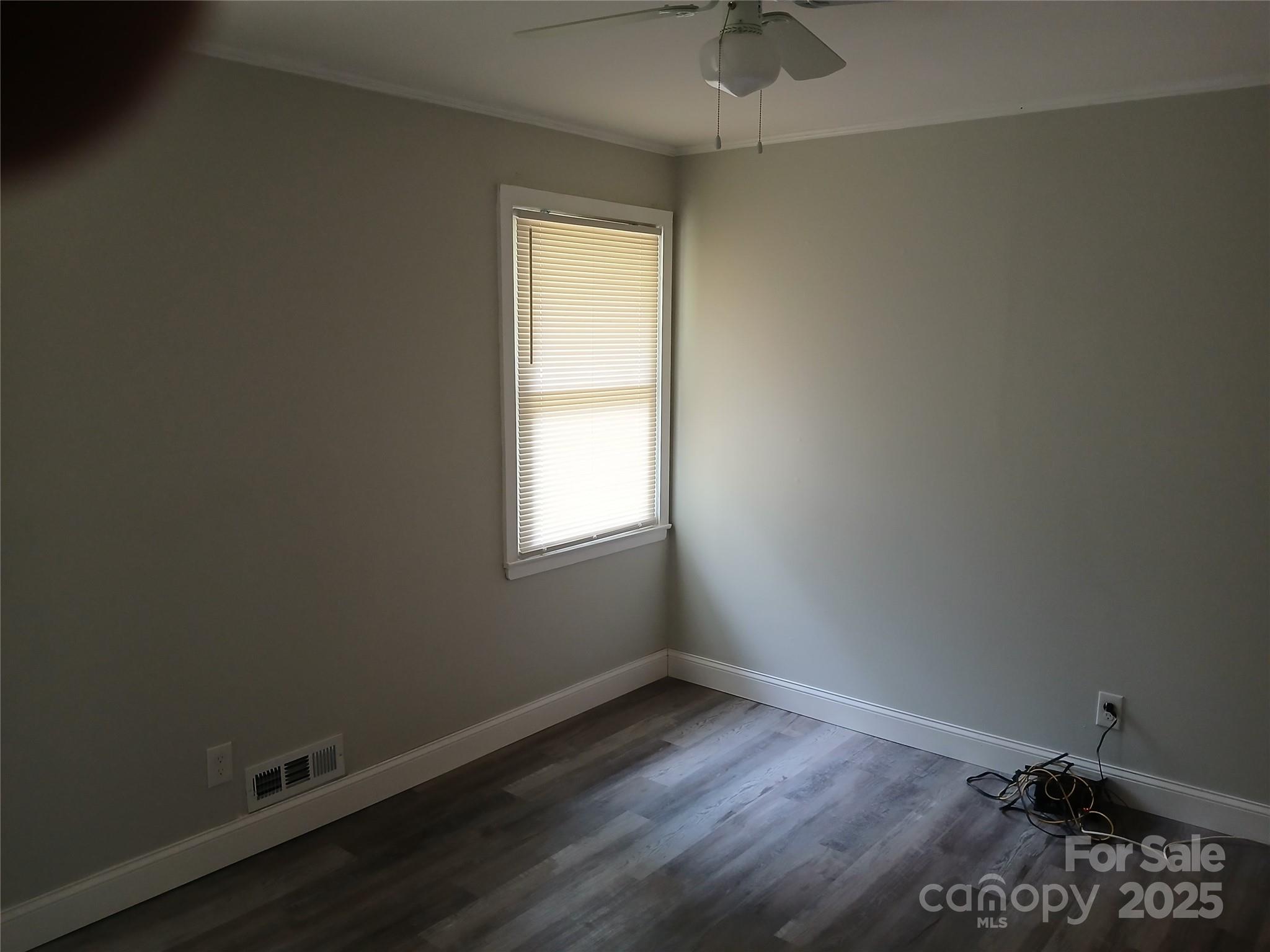 2822 Royston Road