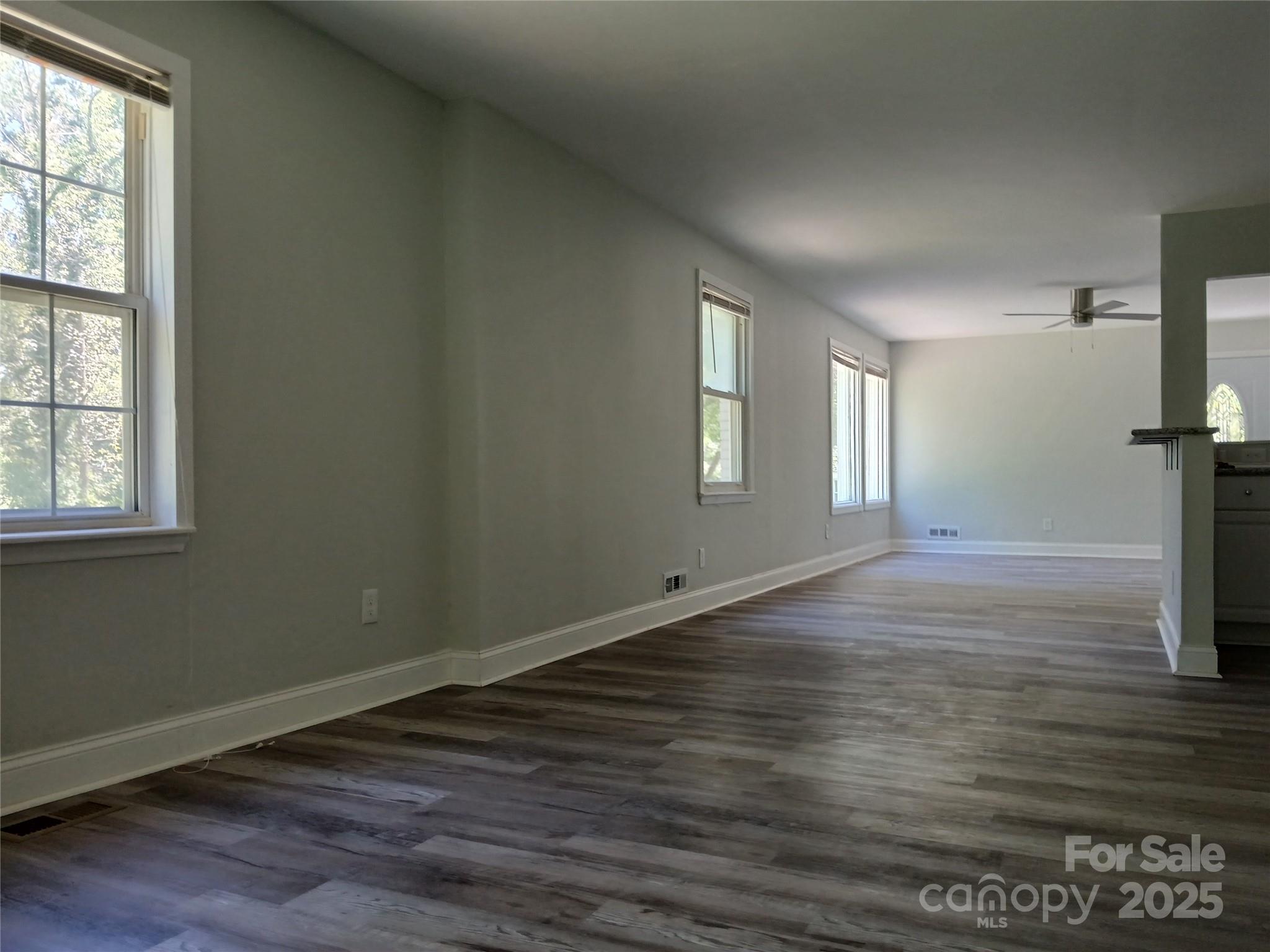 2822 Royston Road