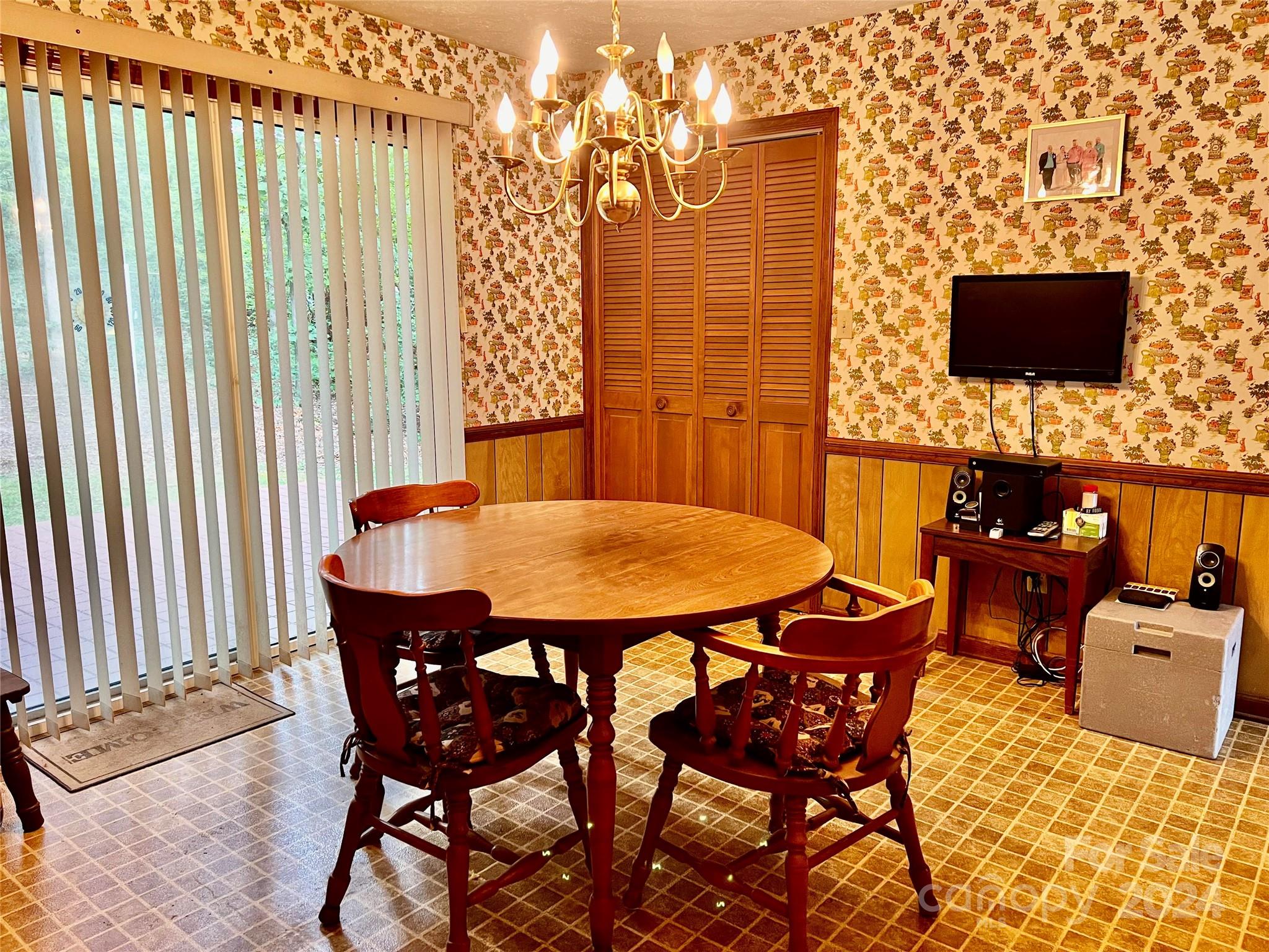 Mountain Shadows - Residential