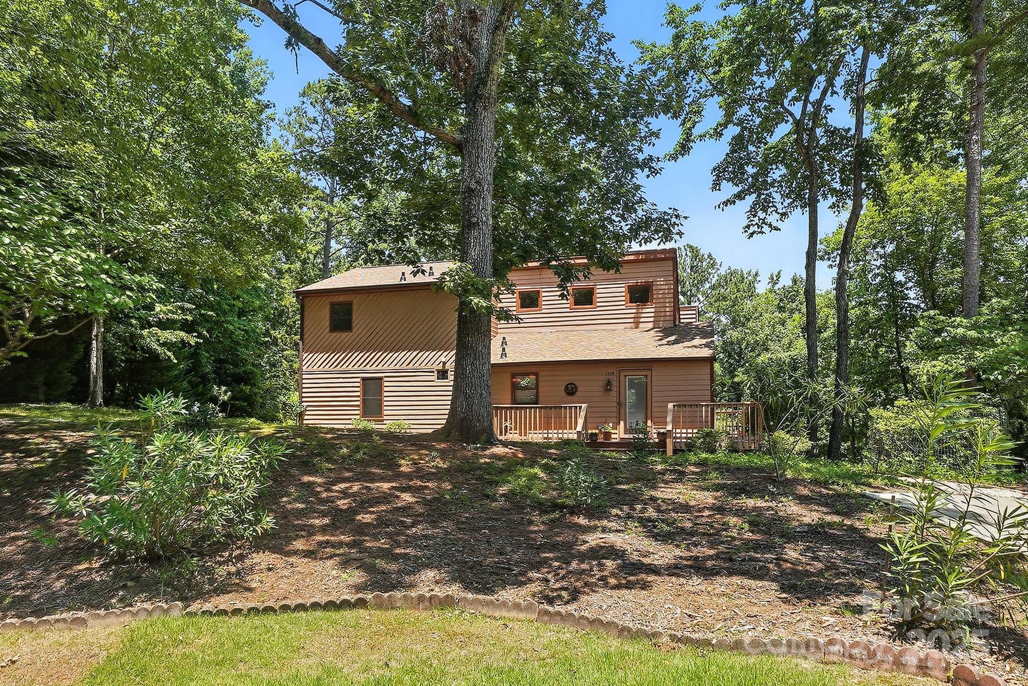 1119 Palmyra Drive